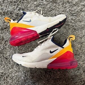 NIKE airmax 270